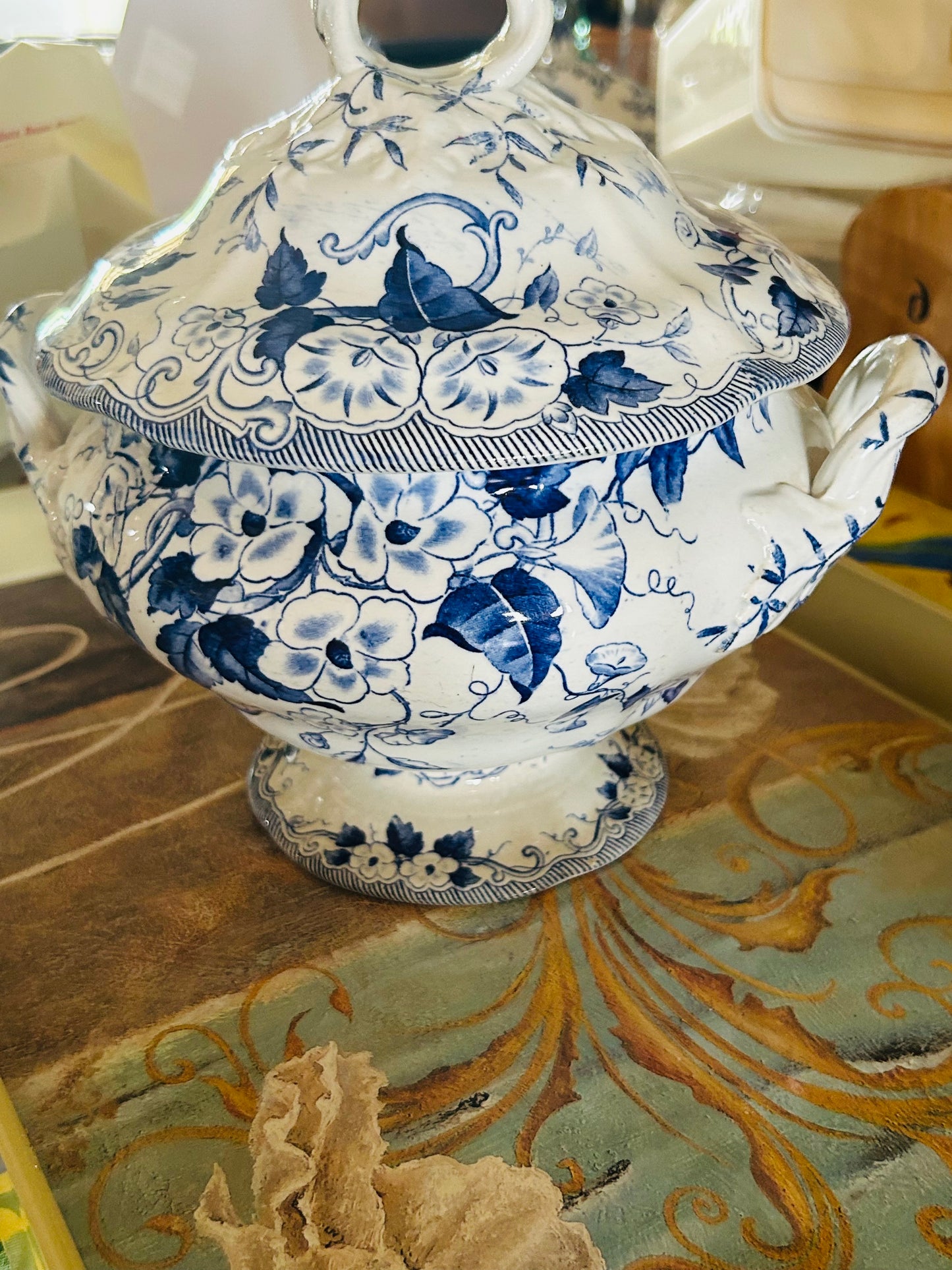 Creil and Montereau Flora Soup Tureen